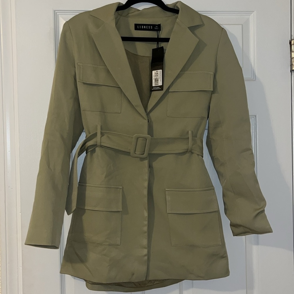 Lioness Steinway Mini Dress/Oversized Blazer Dress. Size US 2 / AU 6. NWT